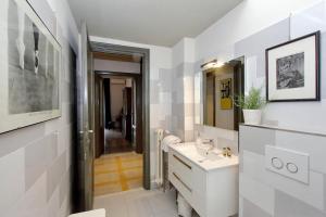 Phòng tắm tại Montesanto apartment – near the Vatican