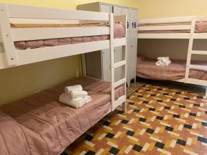 Двухъярусная кровать или двухъярусные кровати в номере A I R H1o