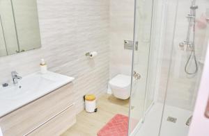Kúpeľňa v ubytovaní Casa con piscina de agua salada III