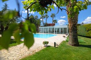 Bazén v ubytování B&B Villa Adriana nebo v jeho okolí