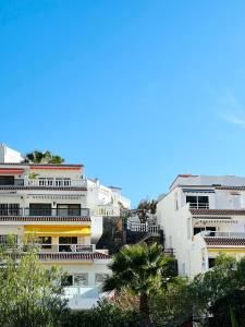 Fotografie z fotogalerie ubytování Luxury penthouse with breathtaking views and huge private terraces v destinaci Puerto de Santiago
