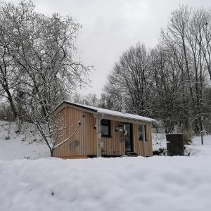 Tinyhouse am km8komma2 v zimě