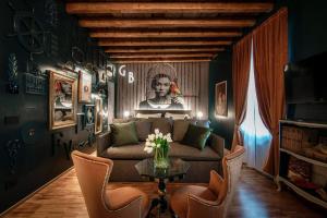 Posedenie v ubytovaní Aurum - Como Luxury Suites