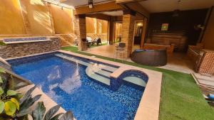 Swimming pool sa o malapit sa The Resort Studio - New Cairo