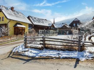 Fotografia z galérie ubytovania Chalet in Lungau with sauna and hot tub v destinácii Sankt Margarethen im Lungau