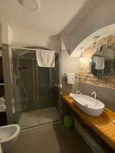 A bathroom at Altrelli Rooms