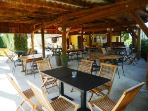 Restaurace v ubytování Camping Hello Soleil + 37 fotografií