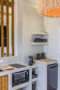 Gallery image of Ocean Pearl Luxurious Suite in Pachaina