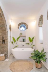 Kúpeľňa v ubytovaní Livadi house Tinos 2 katwi