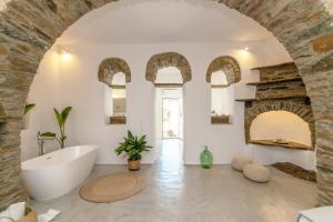 Kúpeľňa v ubytovaní Livadi house Tinos 2 katwi