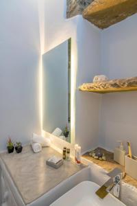 Kúpeľňa v ubytovaní Livadi house Tinos 2 katwi