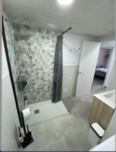 Et badeværelse på Morgan apartamentos Marbella centro