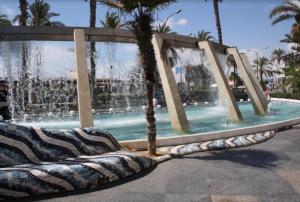 The swimming pool at or close to Apartament Montana