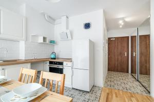 Kuchnia lub aneks kuchenny w obiekcie APARTAMENT RODZINNY
