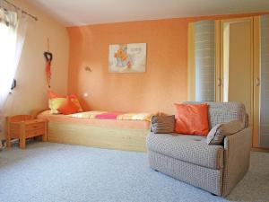 Легло или легла в стая в Quaint Holiday Home In Girmont-Val-d'Ajol with Terrace