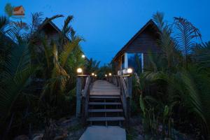 Zahrada ubytování Lodge Moni Essara Kampot