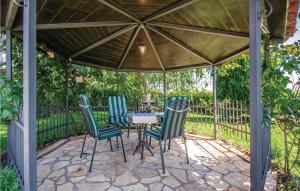 Zahrada ubytování Holiday Home Melnica Iii