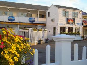 Foto de la galería de Ships Inn en Hampton Beach