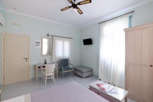 Postel nebo postele na pokoji v ubytování 999 Luxury Hotel