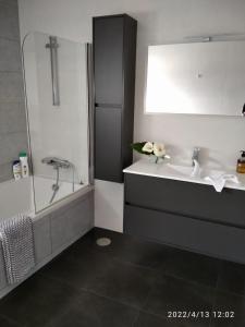 Kúpeľňa v ubytovaní Casa vacacional illa de arousa