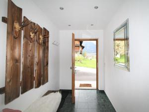 Posteľ alebo postele v izbe v ubytovaní Apartment Brettfall Blick by Interhome