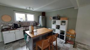 Afbeelding uit fotogalerij van Ferienhaus Imke Breege in Breege