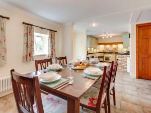 Holiday Home Bwthyn y Cwm by Interhomeにあるレストランまたは飲食店