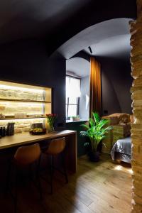 Foto de la galería de #stayhere - Historic Vilnius Old Town Chic Studio en Vilna