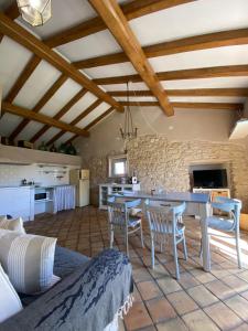 A kitchen or kitchenette at CASA VIRGINIA