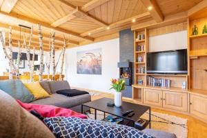 Ruang duduk di Ferienhaus mit 2 Wohnungen - ideal für Familien & Gruppen