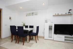 Televízia a/alebo spoločenská miestnosť v ubytovaní Masvacation HR, 4Room, Terrace, Parking