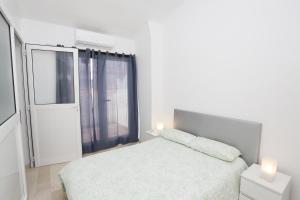 Posteľ alebo postele v izbe v ubytovaní Masvacation HR, 4Room, Terrace, Parking