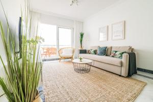 Część wypoczynkowa w obiekcie Cozy 2 Bedroom Apartment in Nueva Andalucia