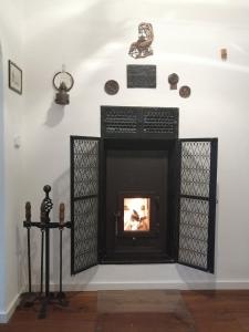 Fotografie z fotogalerie ubytování Elegant terraced house with bicycles, 700 m from the lake, central, like new, quiet, green, children at least 6 a old v destinaci Starnberg