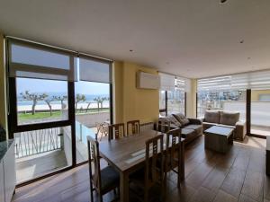 Posedenie v ubytovaní Foz Playa Rapadoira - Bajos con terraza