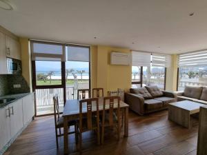 Posedenie v ubytovaní Foz Playa Rapadoira - Bajos con terraza