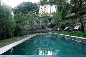 A piscina em ou perto de Casa Agricola da Levada Eco Village