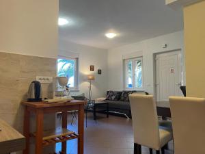 Fotografie z fotogalerie ubytování Grand Pool Apartment Ika-Opatija v destinaci Opatija