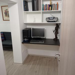 TV a/nebo společenská místnost v ubytování Apartma David v Izoli