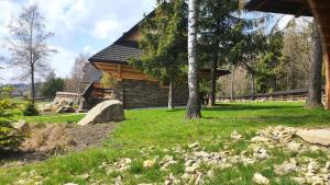 Κήπος έξω από το Osada Jaworzyny Domek Groń z Jaskinią SPA +33 φωτογραφίες