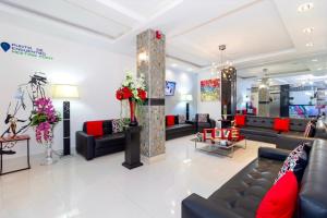 Posezení v ubytování Destiny Hotel + 37 fotografií