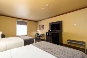 Postel nebo postele na pokoji v ubytování Best Western Plus Portland