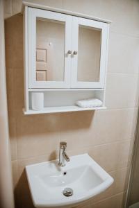 Vannituba majutusasutuses Flat 5 Lovely 1-bedroom flat in Liverpool