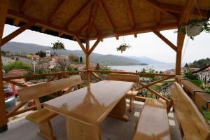 Gallery image of NOCE Apartments - Premium Lake View in Ohrid