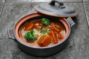 Jídlo v hodinového hotelu nebo okolí + 7 fotografií