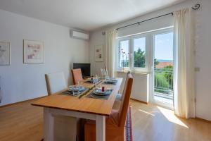 Fotografie z fotogalerie ubytování Apartment Peyo v destinaci Dramalj + 26 fotografií