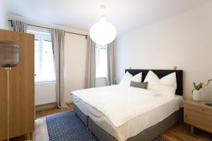 Posteľ alebo postele v izbe v ubytovaní Chic 1-Bed Apt by Canal Walk to Historic Centre