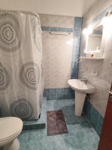Ένα μπάνιο στο Villy's apartment +27 φωτογραφίες