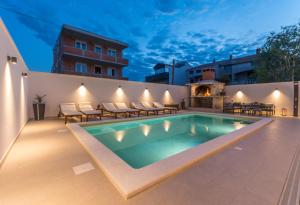 Bazén v ubytování Apartment Pavla with pool nebo v jeho okolí