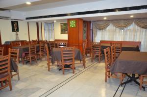 Gallery image of HOTEL RATHNA RESIDENCY in Madurai